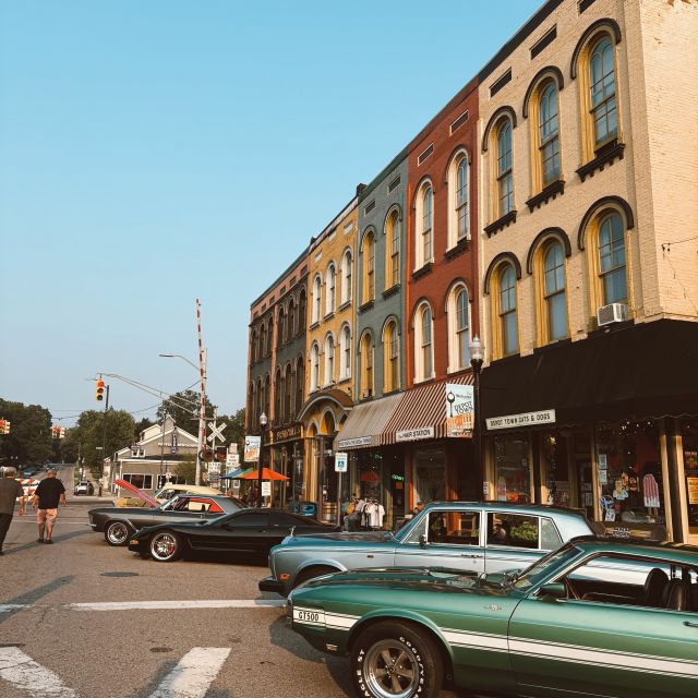 VERVE combines modern features with classic charm. Join us for our Lease Launch party on September 25th, featuring Miro’s Archive & St. Vintage, Fitz Dirty Soda Bar, and timeless vibes.