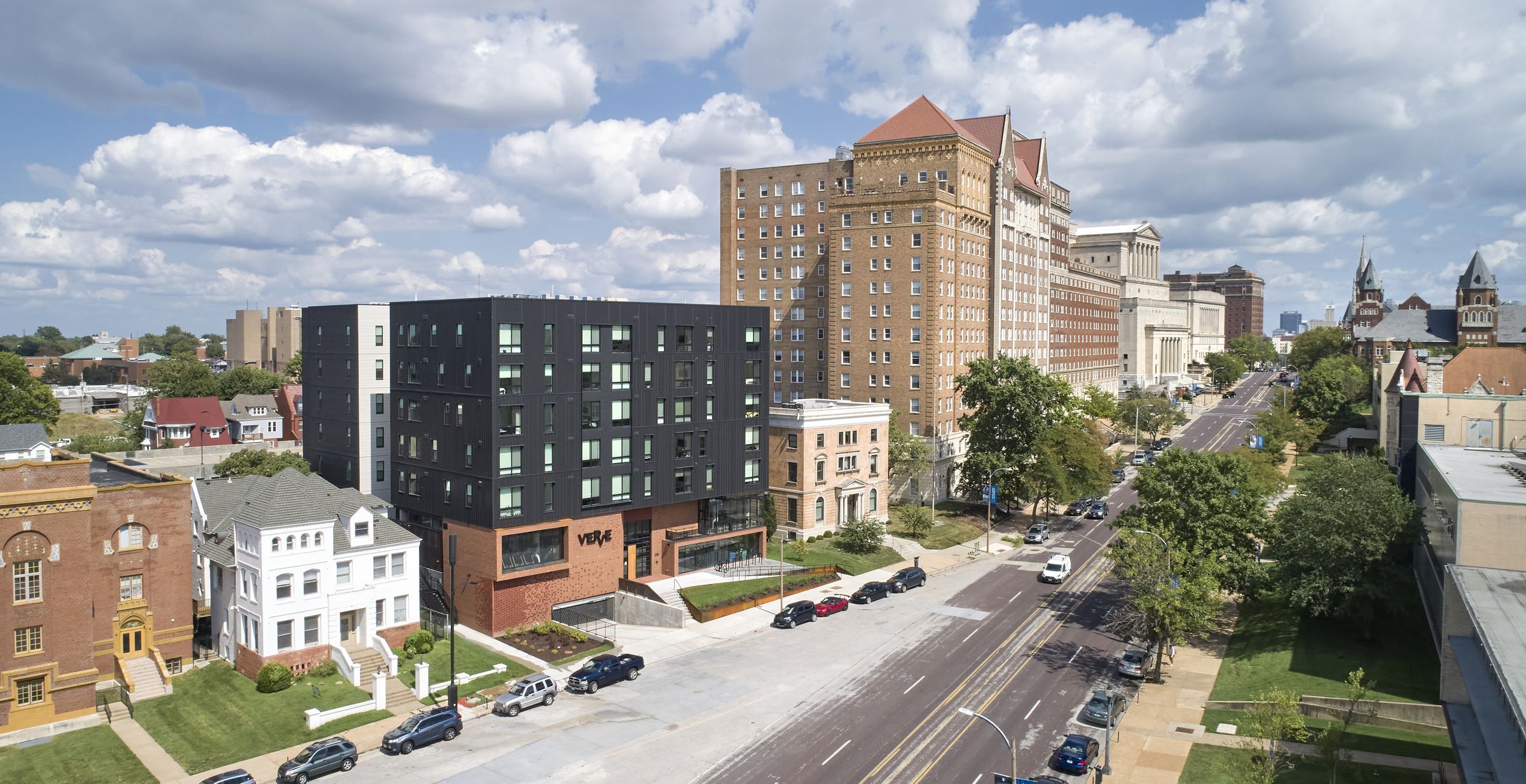 VERVE St. Louis exterior property shot from far