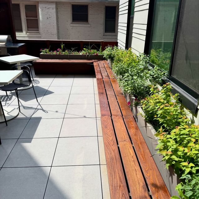 The courtyard is GLOWING 🌟 We love a good before and after transformation🤭 Stop by to check out our summer projects and all that VERVE STL has to offer☀️